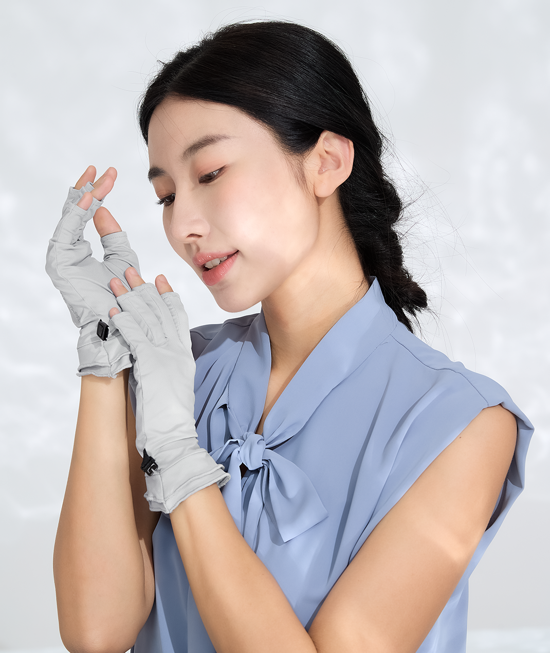 Apex Moisturizing Gloves UPF50+