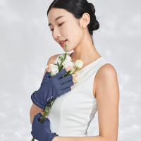 Apex Moisturizing Gloves UPF50+