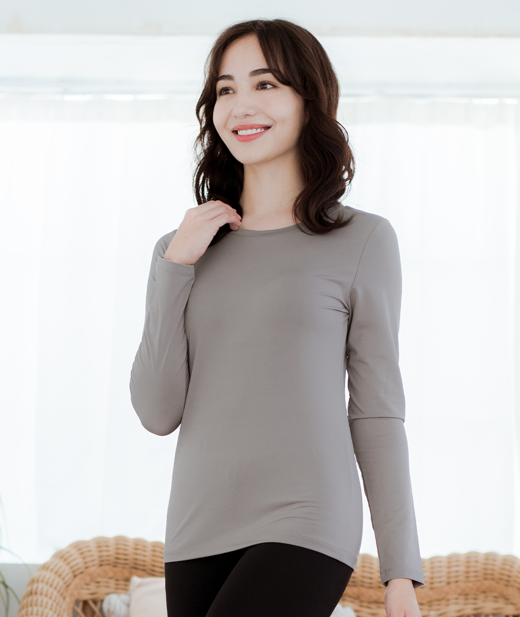 Graphene Moisturizing Round Neck Top UPF50+ Graphene Moisturizing Collection