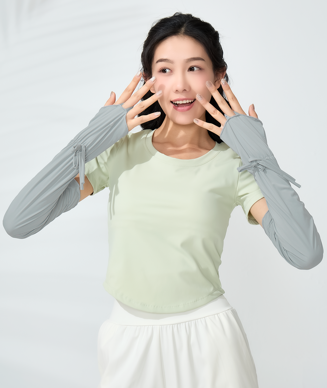 Aurelia Loose-Fit Sleeves UPF50+